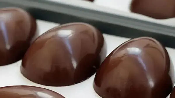 Como Fazer Ovo de Páscoa Muito Fácil