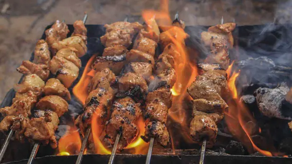 Espetinhos para Churrasco: História, Receitas e Dicas