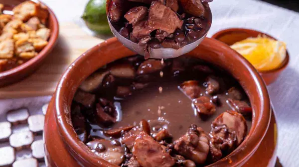Minas Gerais e Bahia são escolhidos como os estados com melhor gastronomia