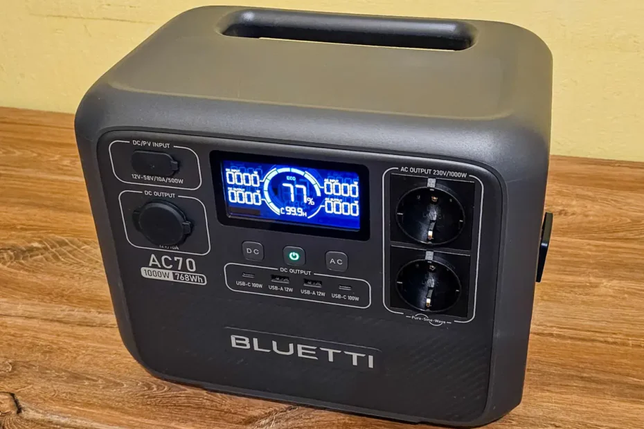 BLUETTI AC70